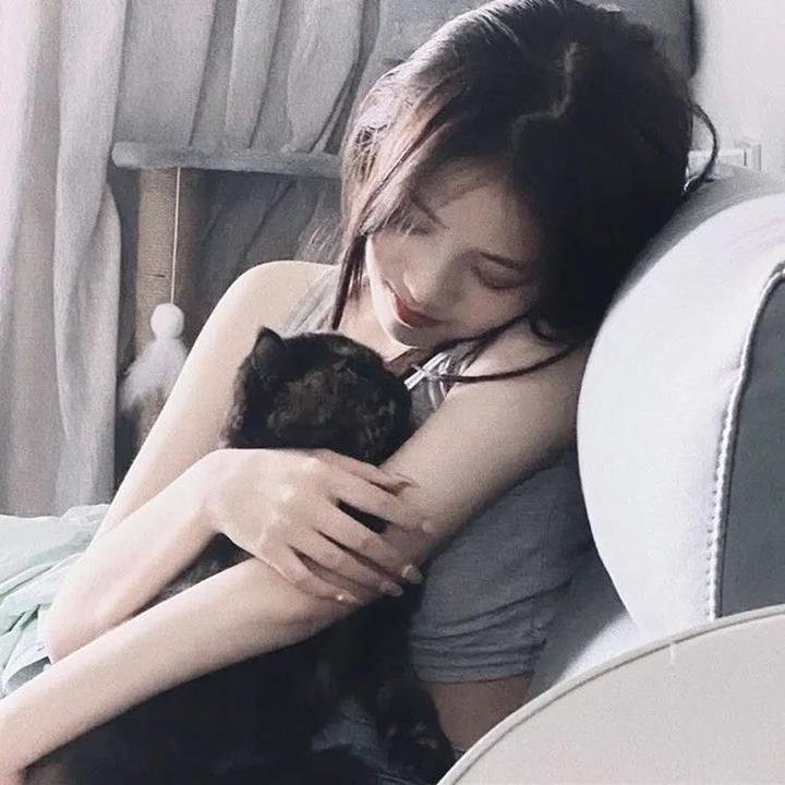 这个女配有点甜